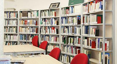Biblioteca di Bormio . sala di consultazione